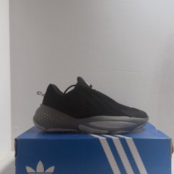 Baskets Adidas Noir / Gris